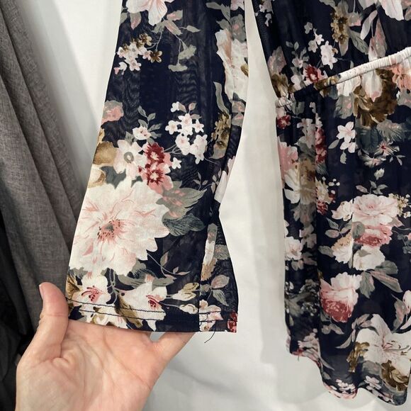 Womens Babydoll Top XL Floral V Neck Button Up Stretch Roll Tab Tunic Semi Sheer - Picture 5 of 12